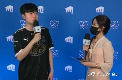 FPX横扫GEN,BDD极限生还后反打鏖战多局四强赛,锁定晋级资格 FPX横扫GEN,BDD极限生还后反打鏖战多局四强赛,锁定晋级资格