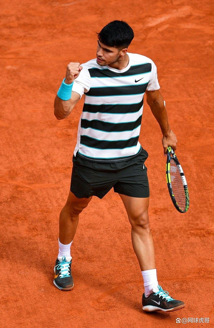 开云体育中国-PSG轻取FLY，Oner开启传奇时刻强强对话小组赛，强势挺进下一轮的简单介绍