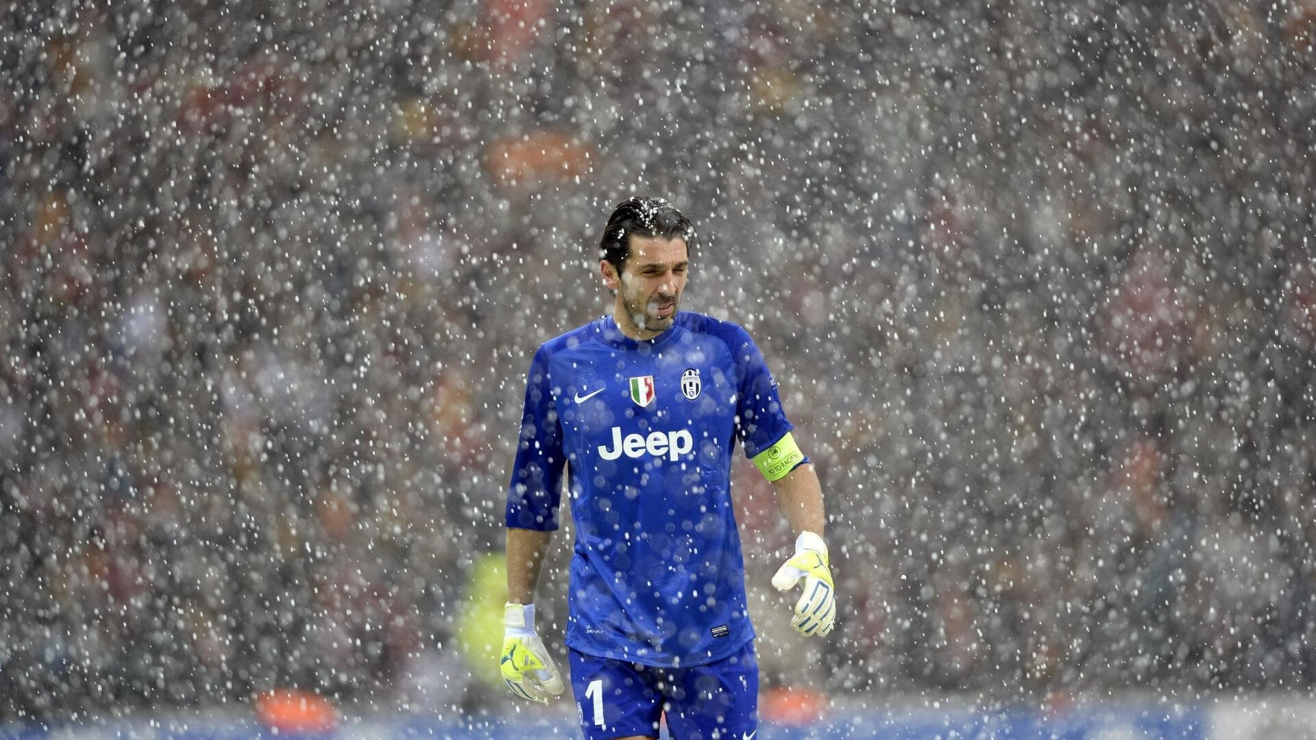 开云体育app-奥斯梅恩恐怖数据引爆德甲争冠夜！一役打出身价亿元，他正重新定义中锋