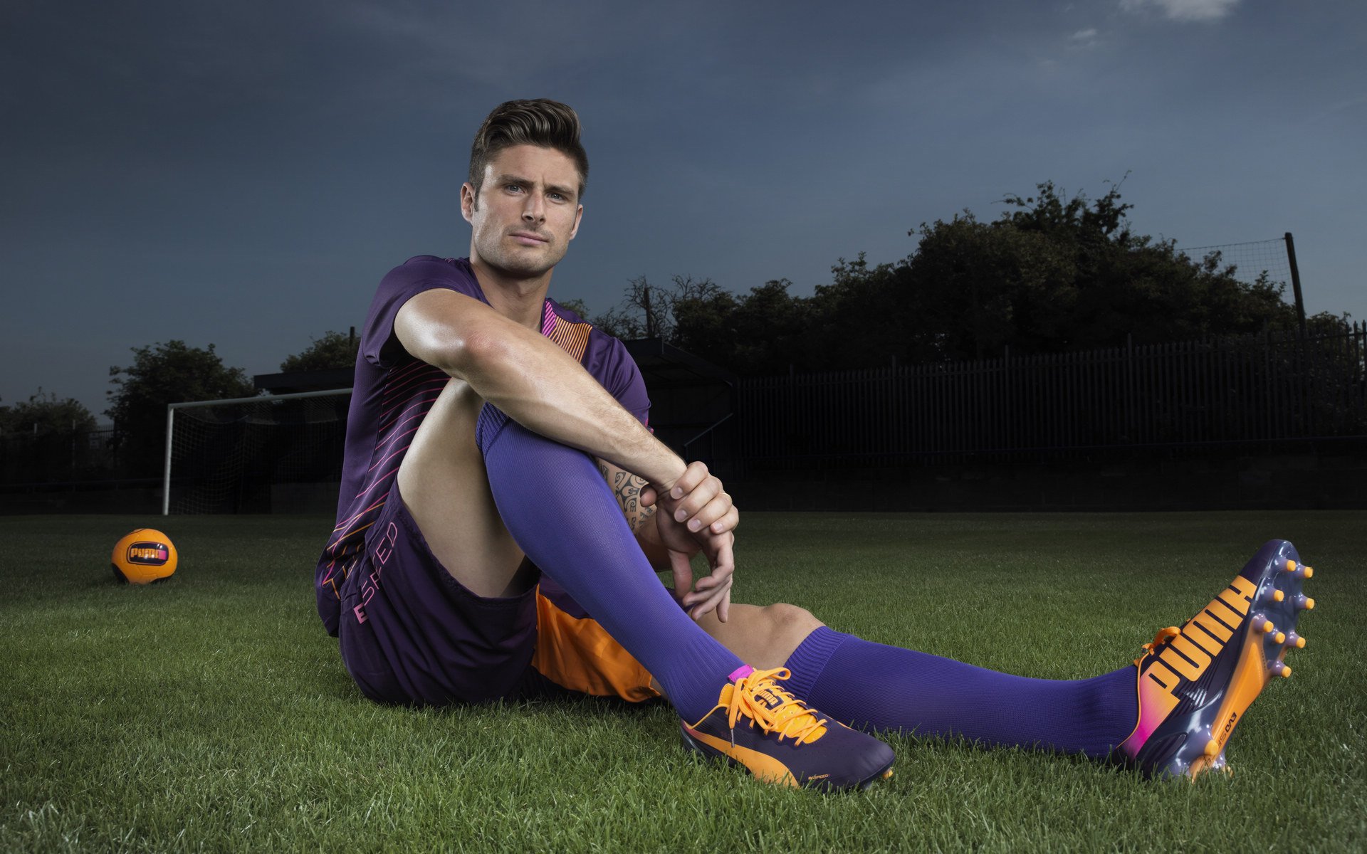 世界杯E组战报，哥斯达黎加完胜保加利亚，吉鲁致命一击引爆全场